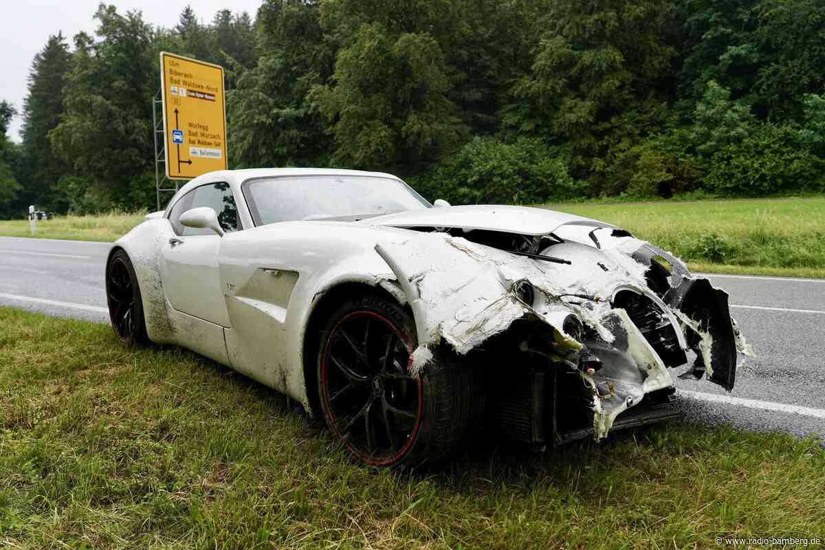 320.000 Euro Schaden bei Unfall mit seltenem Luxuswagen