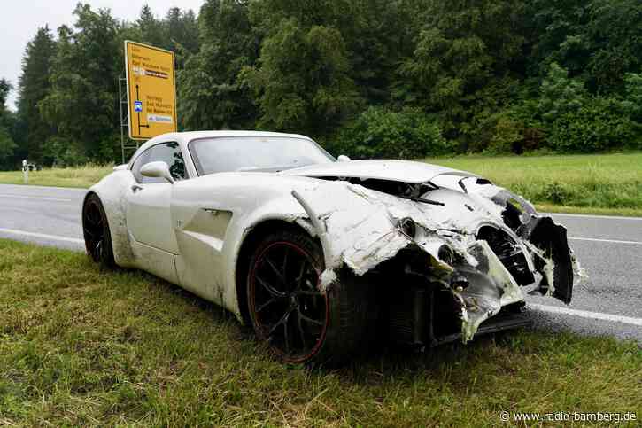 320.000 Euro Schaden bei Unfall mit seltenem Luxuswagen