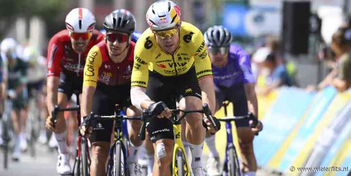 Wout van Aert lacht na mislukte sprintkans: “Goed om de benen te strekken”