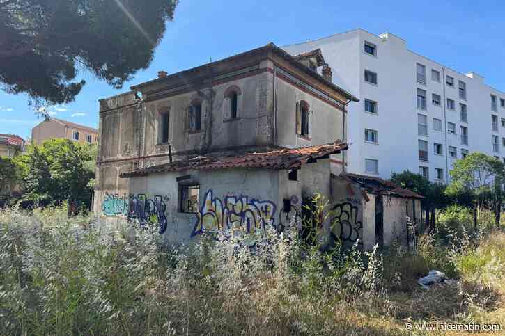« Nous avons peur d’un cinquième incendie » : excédés, les riverains débroussaillent le terrain d’une propriété squattée à Hyères