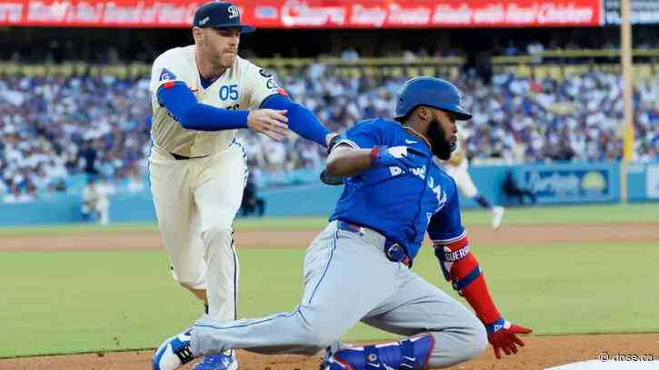 The Blue Jays unveil their American League championship ring