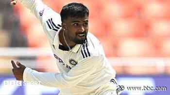 Warwickshire sign India spinner Suthar