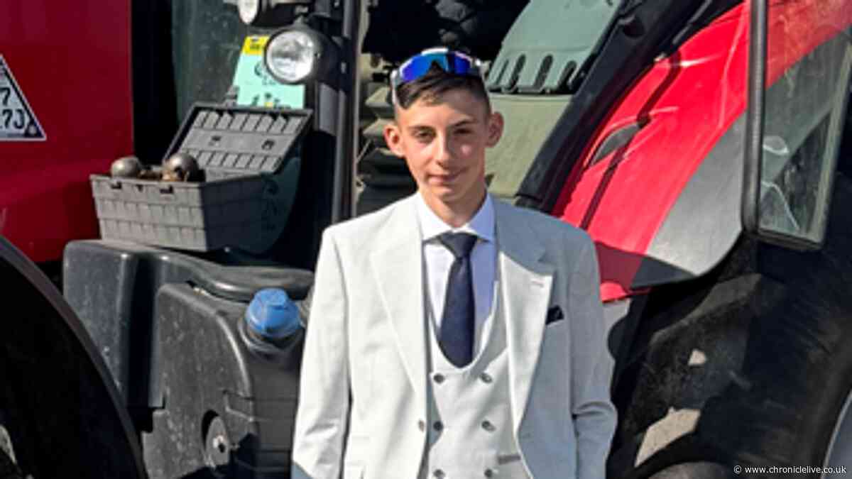 17-year-old boy dies after horror crash in which six people were taken to hospital