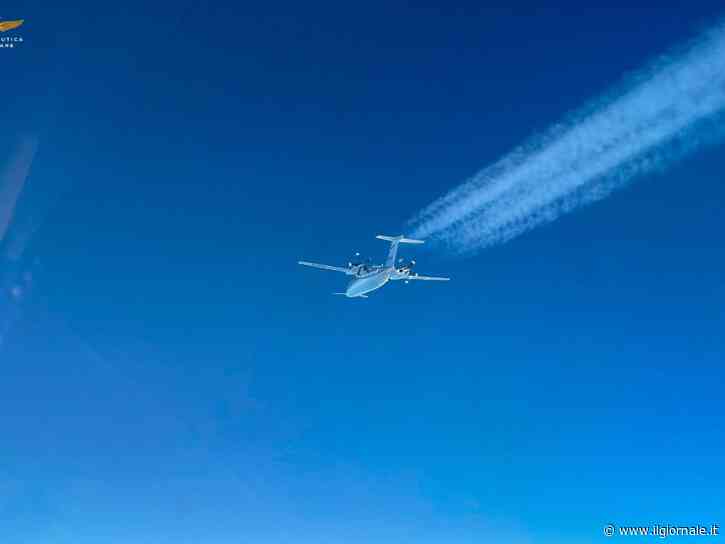 Allarme nei cieli di Ancona: due Eurofighter intercettano aereo "fantasma"