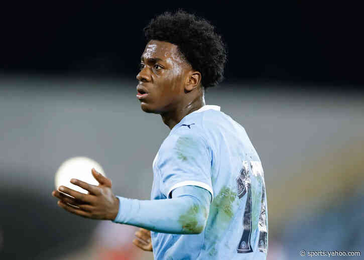 Report: Man City wonderkid now in direct talks over Liverpool switch