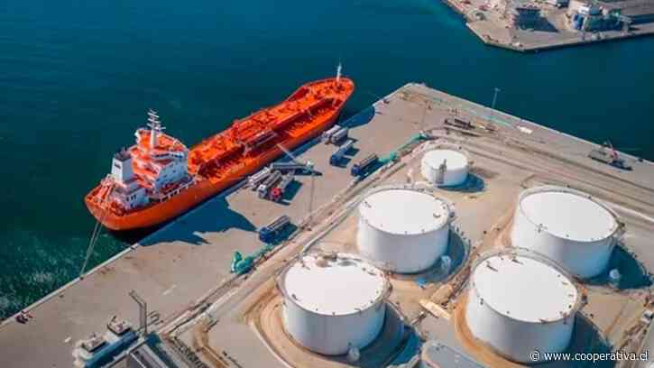 EE.UU. afirma que logró sacar 100 millones de barriles de crudo del estrecho de Ormuz