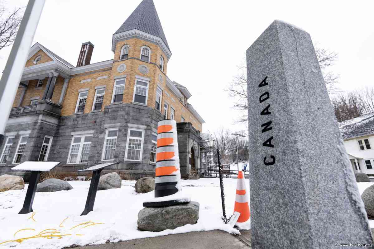 Border-straddling library inaugurates new Canadian entrance