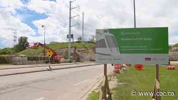 Calgary mayor suggests 'bus bridge,' or cutting province out of downtown segment to get Green Line moving
