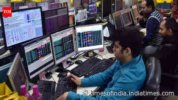 Markets shaky, investments in equity funds drop sharplyMarkets shaky, investments in equity funds drop sharply