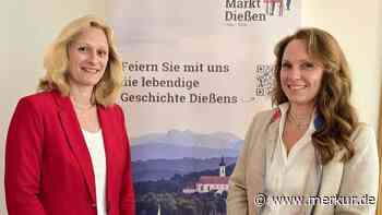 Henriette Prinzessin von Bayern kommt mit ihren Söhnen zum Blaulichttag