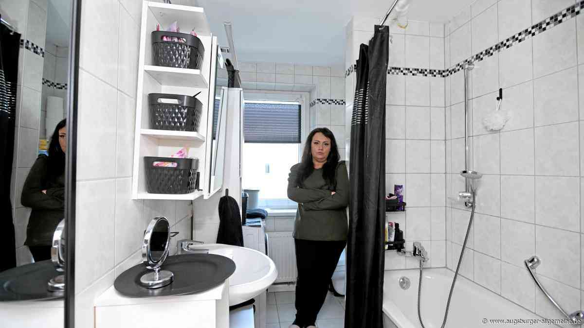 Gefährliche Stromschläge und Schimmel: Augsburger Familie findet nach Monaten neue Wohnung