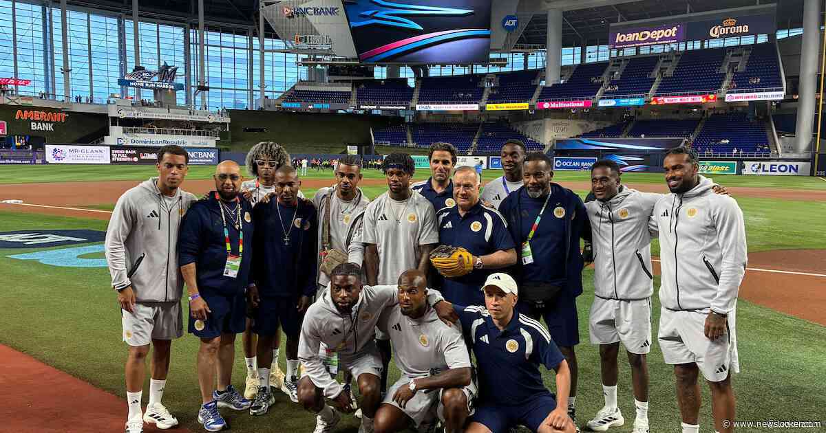 Dick Advocaat met eerste pitch in rijtje met Max Verstappen en Will Smith: ‘Dit is een hele eer’