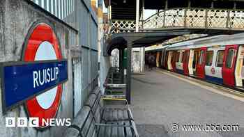 Penalty fares on London transport up 9, TfL says