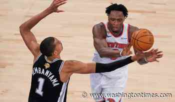 Knicks set record for biggest NBA Finals comeback, beat Spurs in Game 4