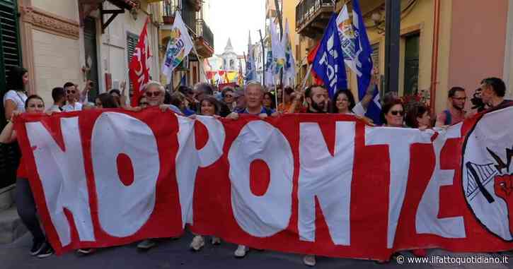 Inchiesta sul Ponte sullo Stretto, i comitati in piazza: “Raccolta firme per chiedere le dimissioni dei vertici della società”