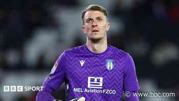 Wycombe sign goalkeeper Macey on free transfer