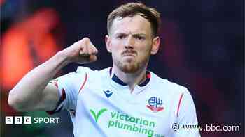 Luton sign promotion-winning Johnston from Bolton