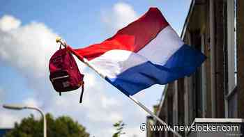 Spannende dag voor scholieren die horen of vlag met schooltas uitgehangen mag