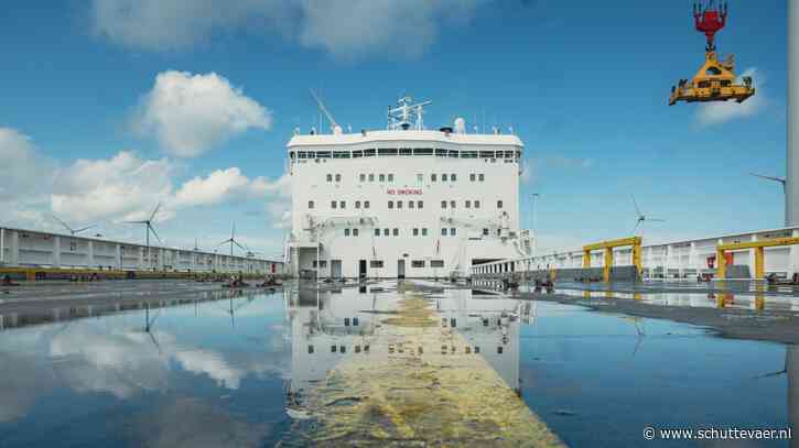 Met ConRo-schip Trica van Spliethoff kan Defensie wereldwijd materieel afleveren