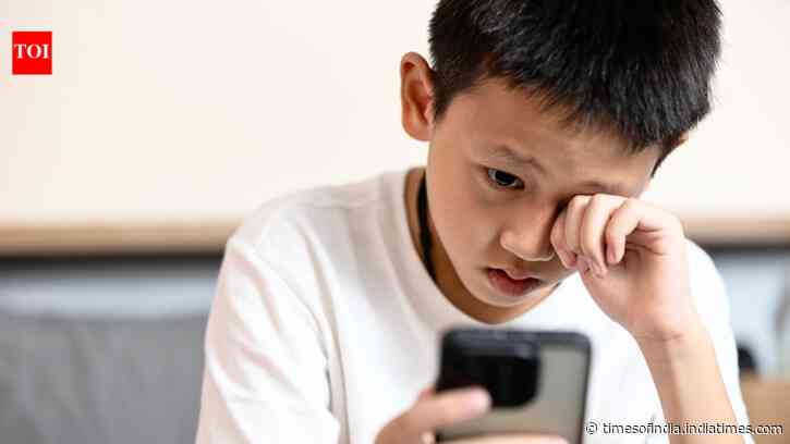 Are your kids addicted to screens too? 5 things parents must fix first before limiting screen time