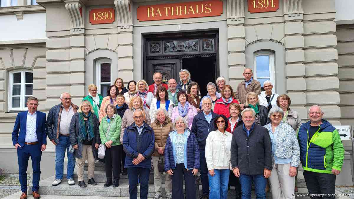 Frohes Wiedersehen am Rathaus