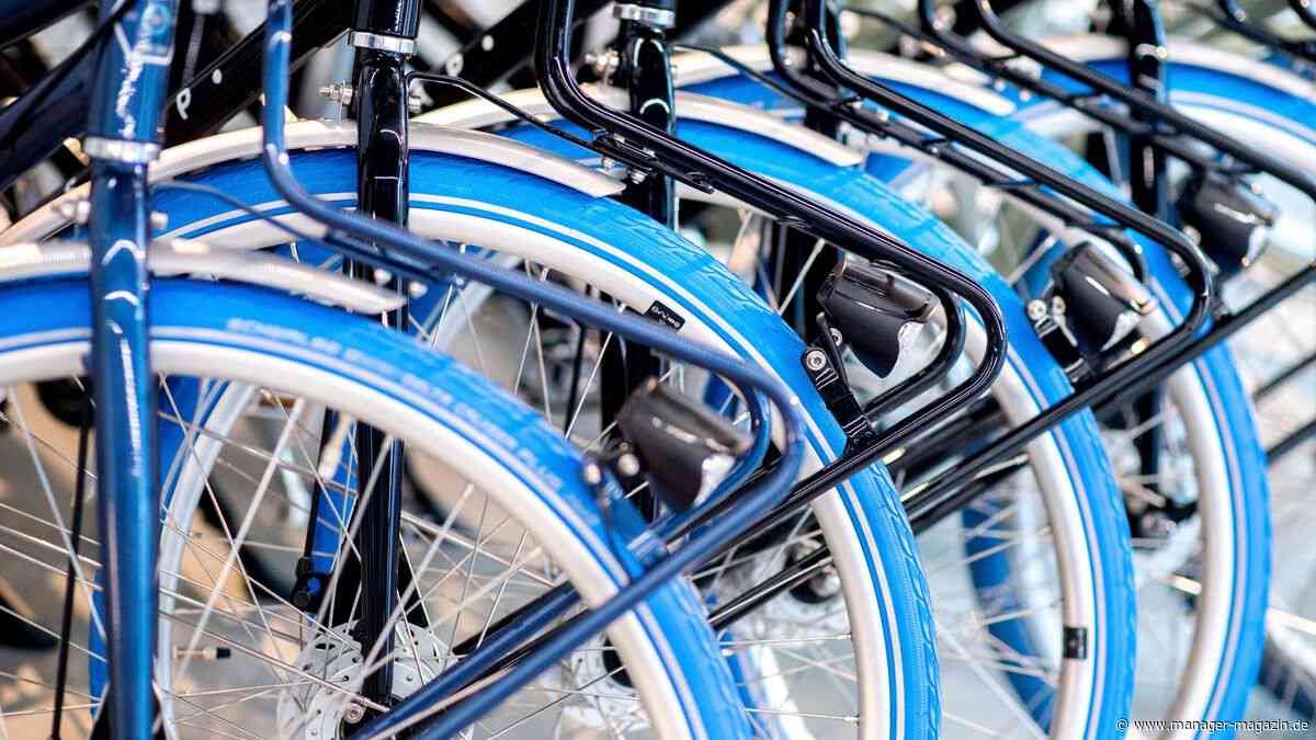 Fahrrad im Abo: Swapfiets übernimmt Dance. Experten stellen Deal und Geschäftsmodell infrage.