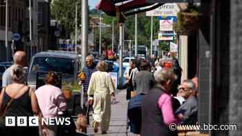 Arbroath and Broughty Ferry: A tale of two high streets