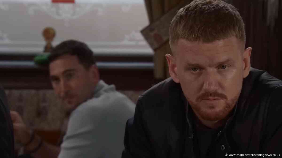 Coronation Street fans figure out what Gary Windass is hiding as he covers for someone