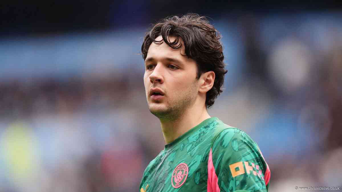 Newcastle United transfer news LIVE: Double keeper exit as new Trafford twist emerges