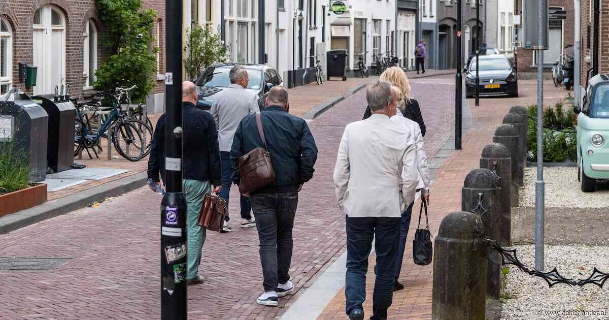 LIVE Crisis Tiel | Alle wethouders opgestapt • Dit weten we over de crisis • Burgemeester bestuurt stad nu alleen