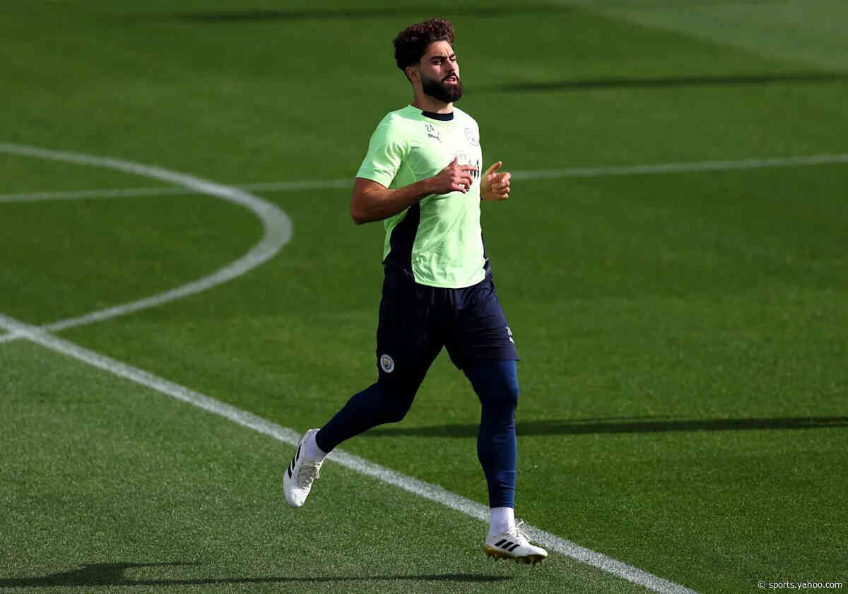 Blow for Barcelona as Manchester City optimistic on renewing defensive target’s contract