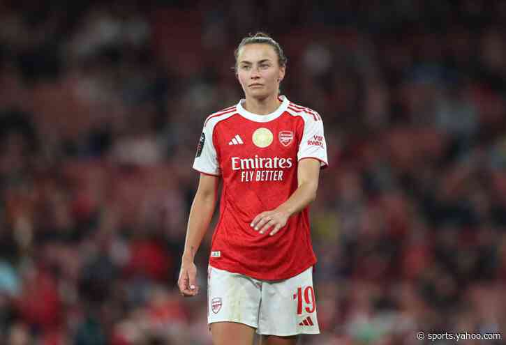 Arsenal winger Foord signs new deal