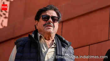 'Will not leave Mamata in difficult time': Shatrughan Sinha rubbishes speculation of quitting TMC