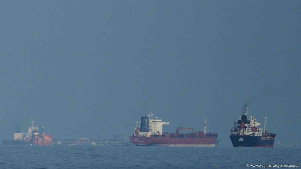 Iran will Hormus sperren – drei Tote nach US-Attacke auf Tanker