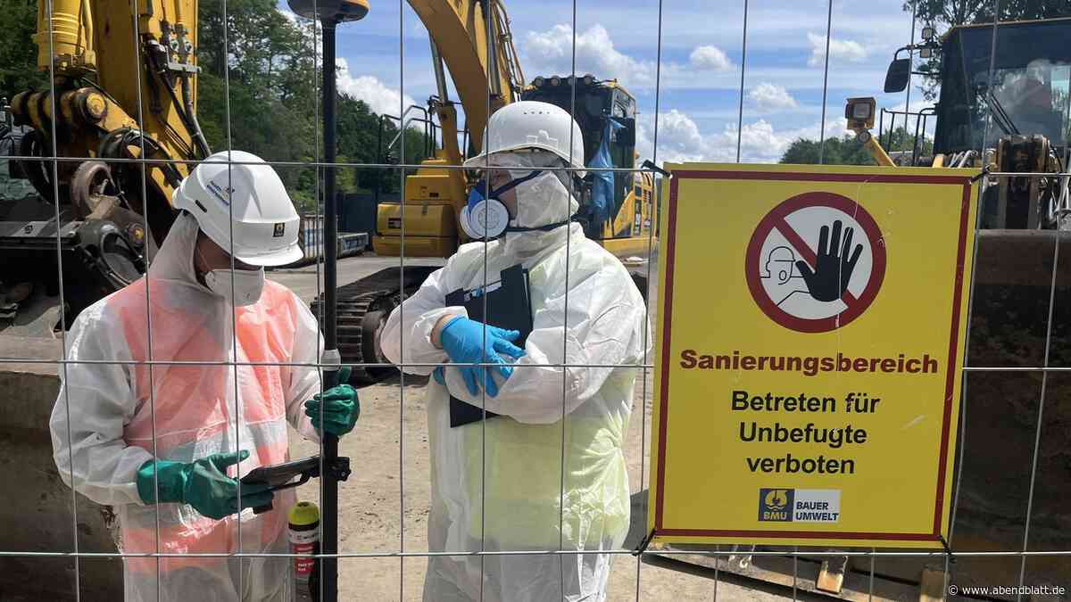 Hamburgs giftigster Boden: Auf dieser Baustelle tragen Arbeiter Schutzkleidung