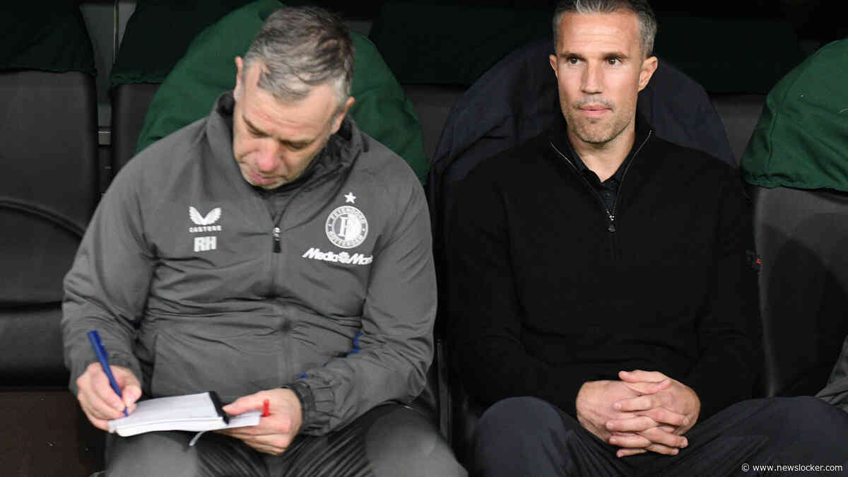 Feyenoord neemt na ’grondige analyse’ ook afscheid van assistenten Robin van Persie