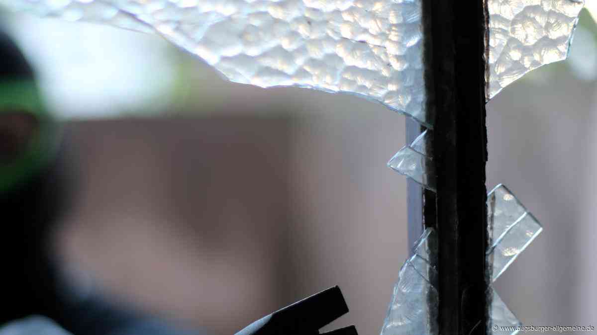 Bewohner im Urlaub: Einbrecher machen Beute in Wohnhaus in Söflingen