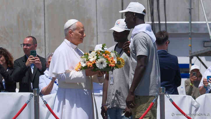 El papa a Europa: "No se puede hablar de dignidad y dejar que los mares sean cementerios"