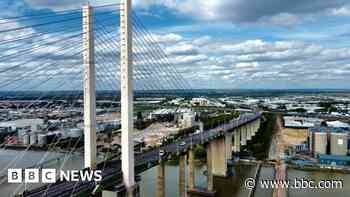 QEII bridge closes for several hours after incident