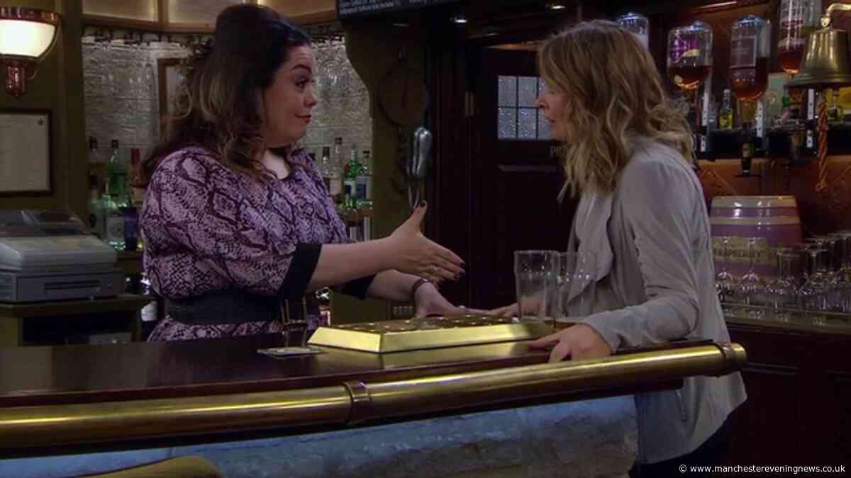 Emmerdale's Lisa Riley praises Charity Dingle star as horror airs on ITV soap