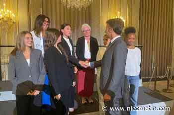 « Une invitation à l’Élysée, c’était inimaginable » : comment trois lycéennes varoises se sont retrouvées face à Emmanuel Macron