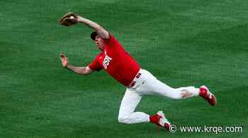 GOP senator's diving baseball catch, resulting nose bleed make ESPN's top plays