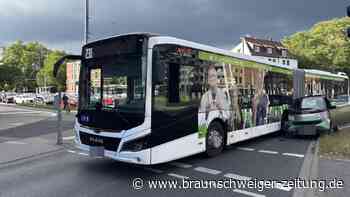 Unfall auf der Güldenstraße in Braunschweig: Bus und Pkw kollidieren