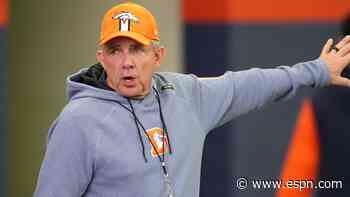 Broncos reward Payton with new 5-year contract