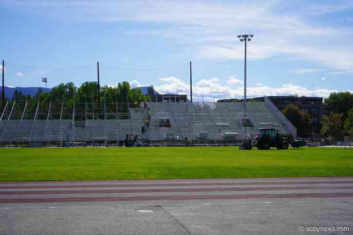 Crews transforming Kelowna’s Apple Bowl for CFL games this summer