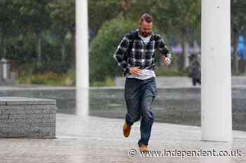 El Nino could spark ‘milder, wetter and windier’ UK autumn, Met Office warns