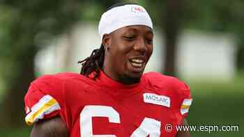 Falcons trade for Chiefs OT Morris, sources say