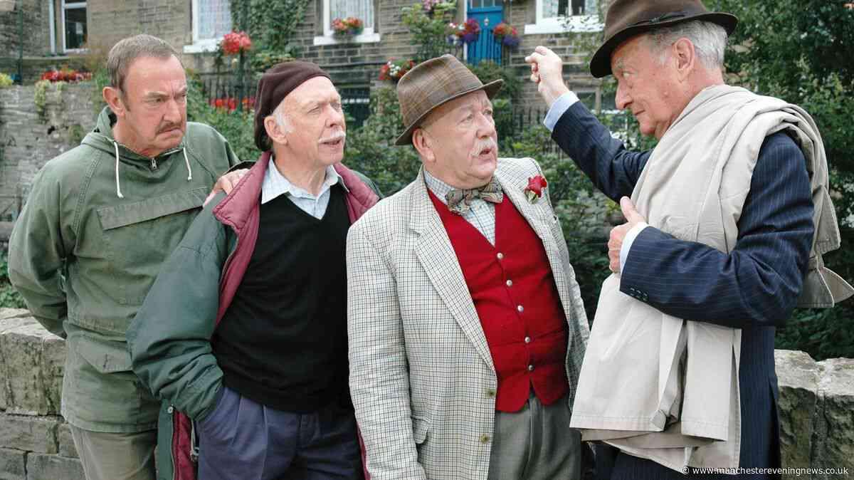 Iconic longest-running sitcom to return to screens after 16 years