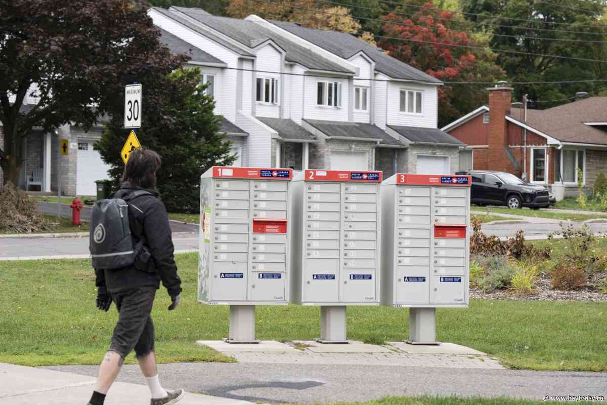 Canada Post moves to convert nearly half a million more homes to community mailboxes
