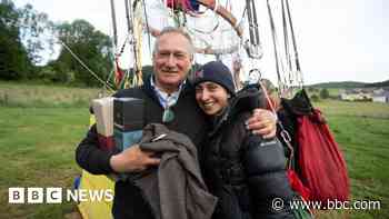 Hempleman-Adams crosses Atlantic in gas balloon